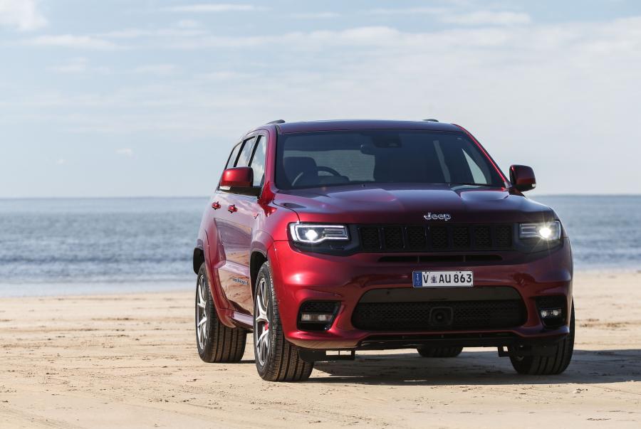  Jeep Grand Cherokee SRT 2017 года  (AU) (фото 35 из 40)